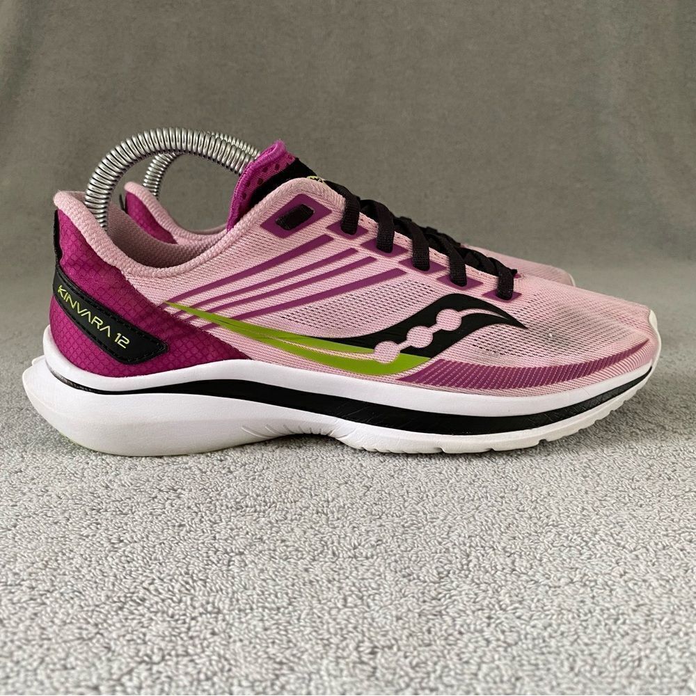 Saucony Womens 7.5 Kinvara 12 Athletic Sneakers Running Shoes S10619-25 Pink
